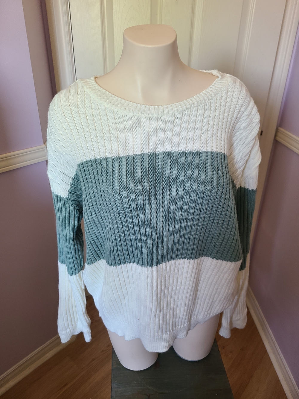 Boohoo White and Sage Ribbed Colorblock Crew Sweater